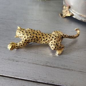 Large Vintage Climbing Leopard Gold Pin Brooch